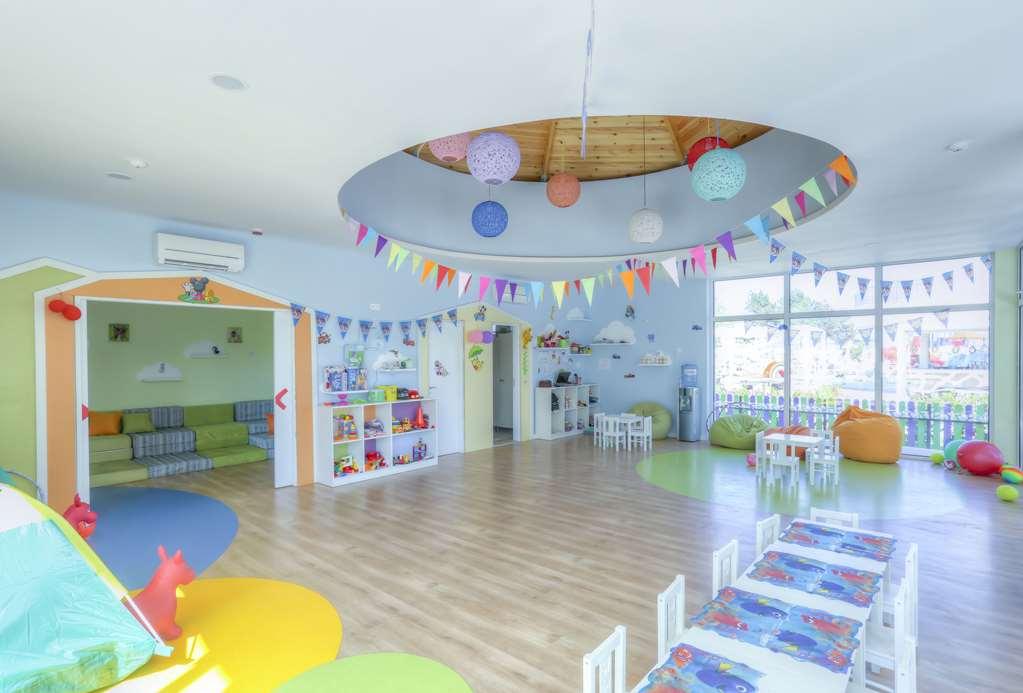 Maritim Hotel Paradise Blue アルベナ 設備 写真