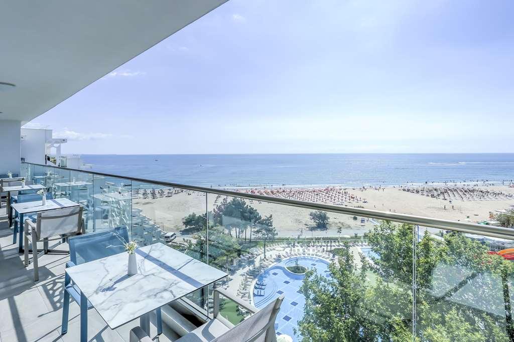 Maritim Hotel Paradise Blue アルベナ レストラン 写真